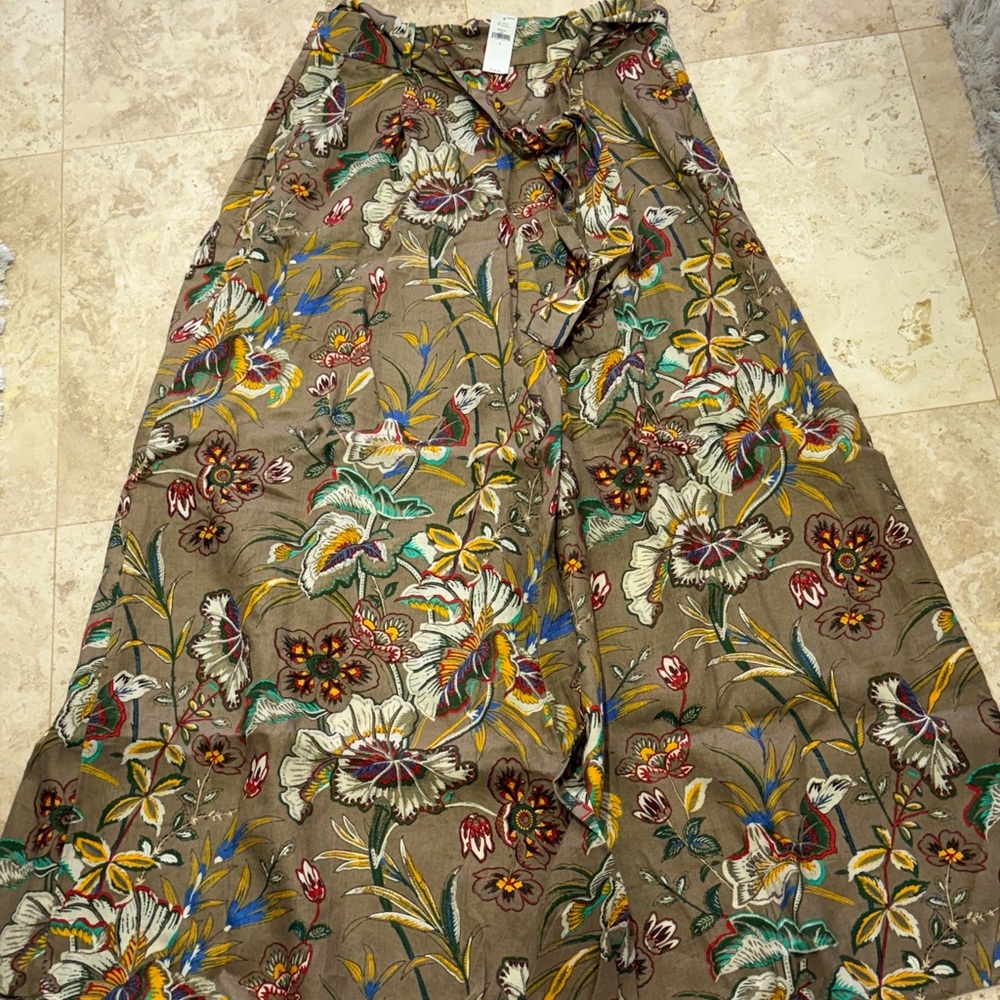 Banana Republic Floral Brown Pant